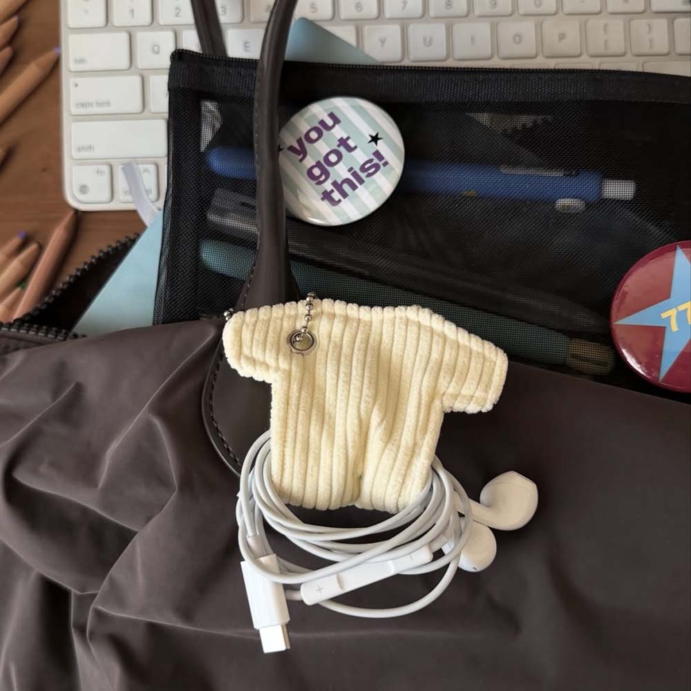 منظم كابلات على شكل ملابس، حقي - مراجعة Cable Winder Keychain وسعره