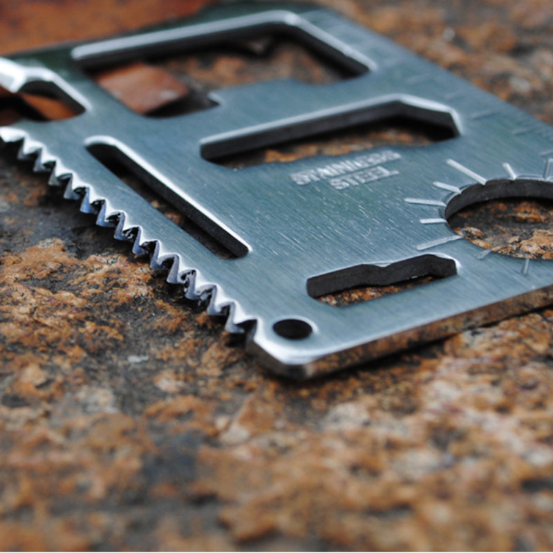 أداة الجيب بطاقة الائتمان 11 ف - مراجعة Multitool Credit Card وسعره