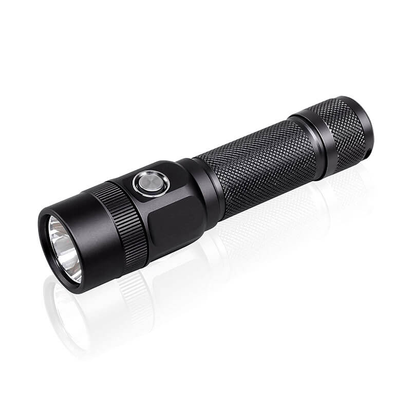 مصباح يدوي Jetbeam KO-03 EDC ب - مراجعة Edc Carry Flashlight وسعره